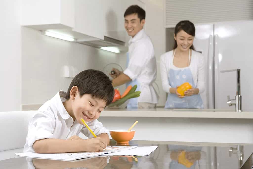 KUMON_How-to-Encourage-Independence-in-Your-Child_Article_Img.jpg